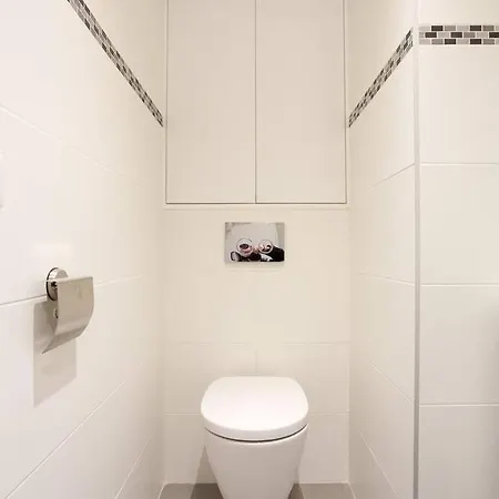 Palais Miramar: 1 Bed Side Sea View 아파트