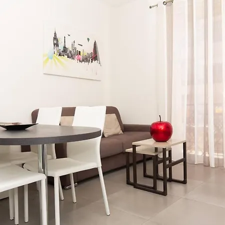 Palais Miramar: 1 Bed Side Sea View Apartment Cannes