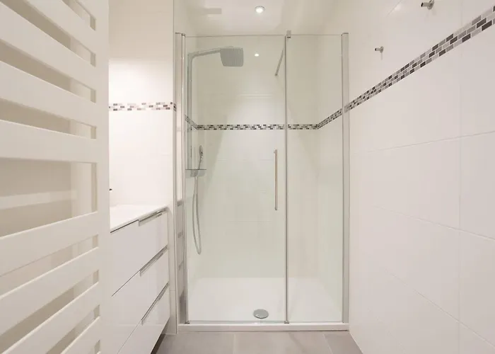 شقة Palais Miramar: 1 Bed Side Sea View كان