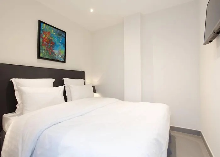 Palais Miramar: 1 Bed Side Sea View شقة