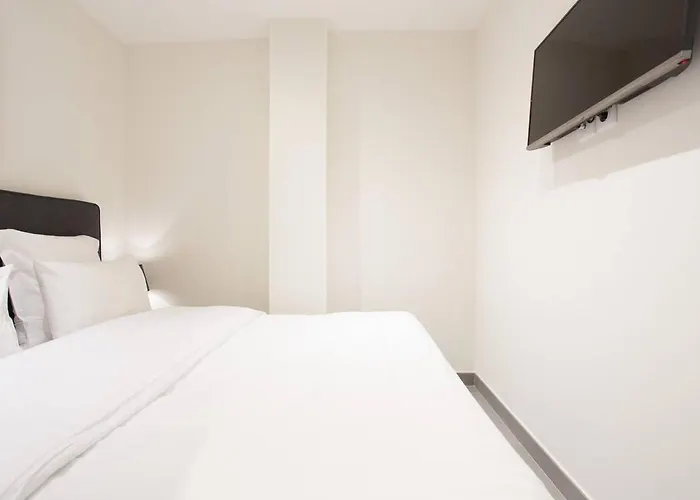 شقة Palais Miramar: 1 Bed Side Sea View كان