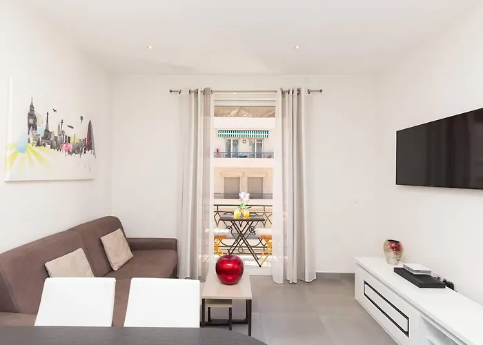 Palais Miramar: 1 Bed Side Sea View * Cannes