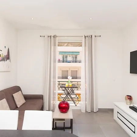 Palais Miramar: 1 Bed Side Sea View * Cannes